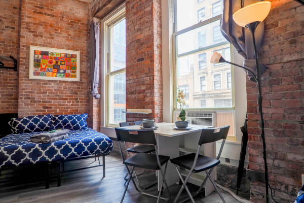 Iconic flat along Midtown west NYC-10324