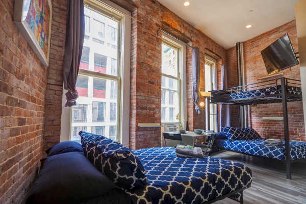 Iconic flat along Midtown west NYC-10331
