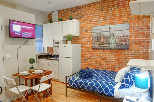 The Little Midtown Studio-10441
