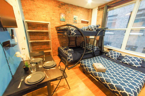 Chic Executive Studio-10538