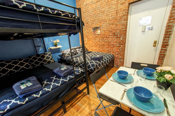 Charming Studio-10556