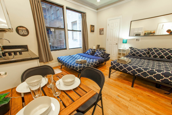 Amazing Midtown Studio-10686