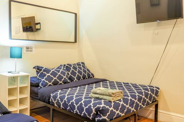 Amazing Midtown Studio-10687