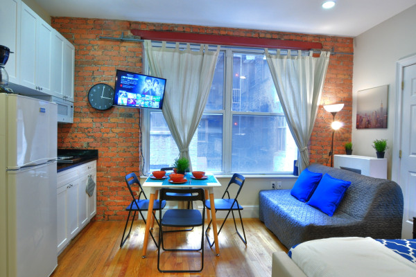 Exclusive Studio-9534
