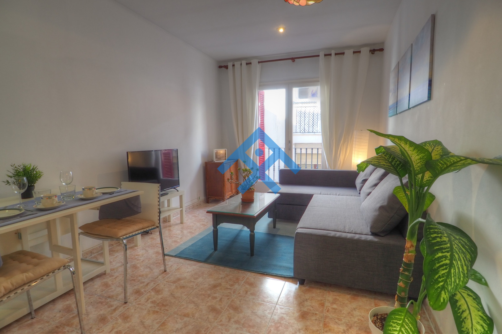 Balcony View Apartment - 10628