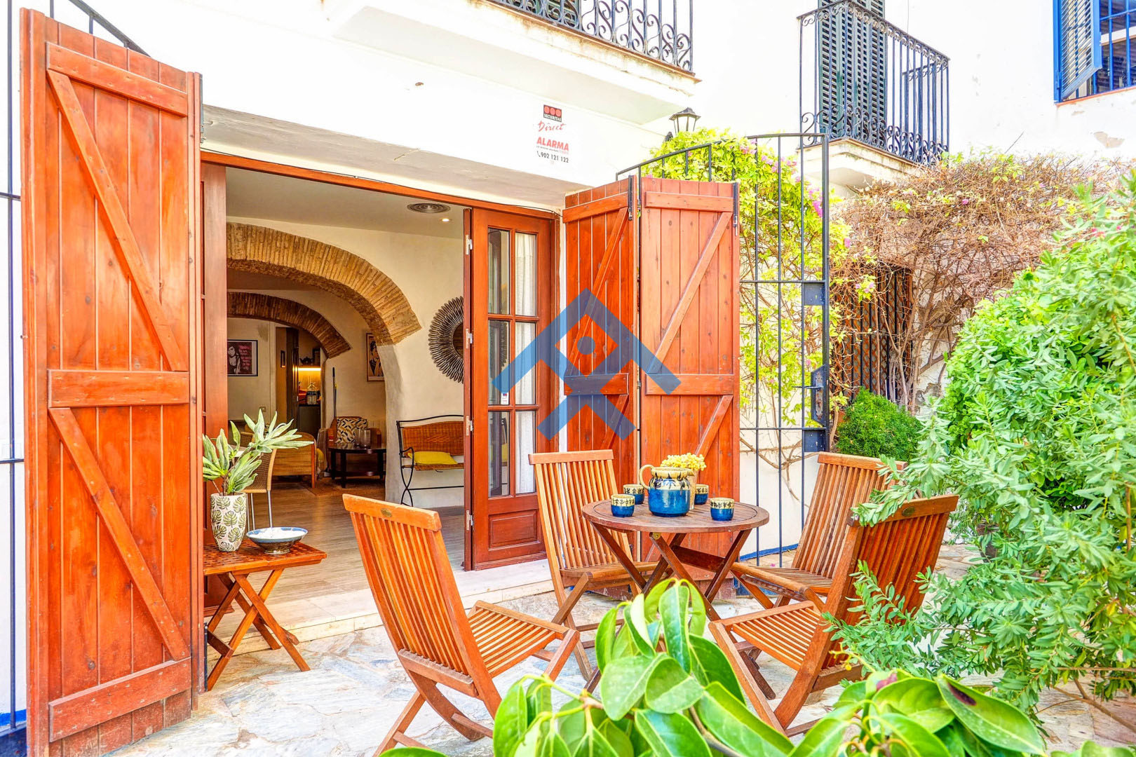 Charming House next to the beach - 12609