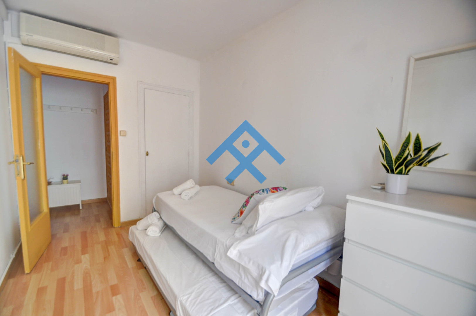 Sebastian Terrace Apartment - 17135