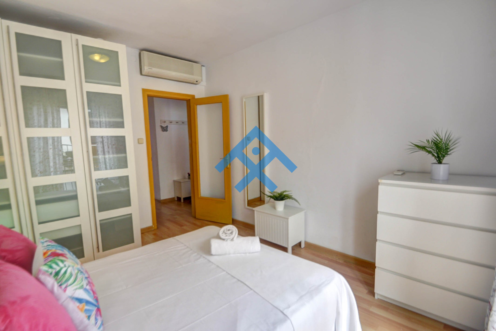 Sebastian Terrace Apartment - 17139