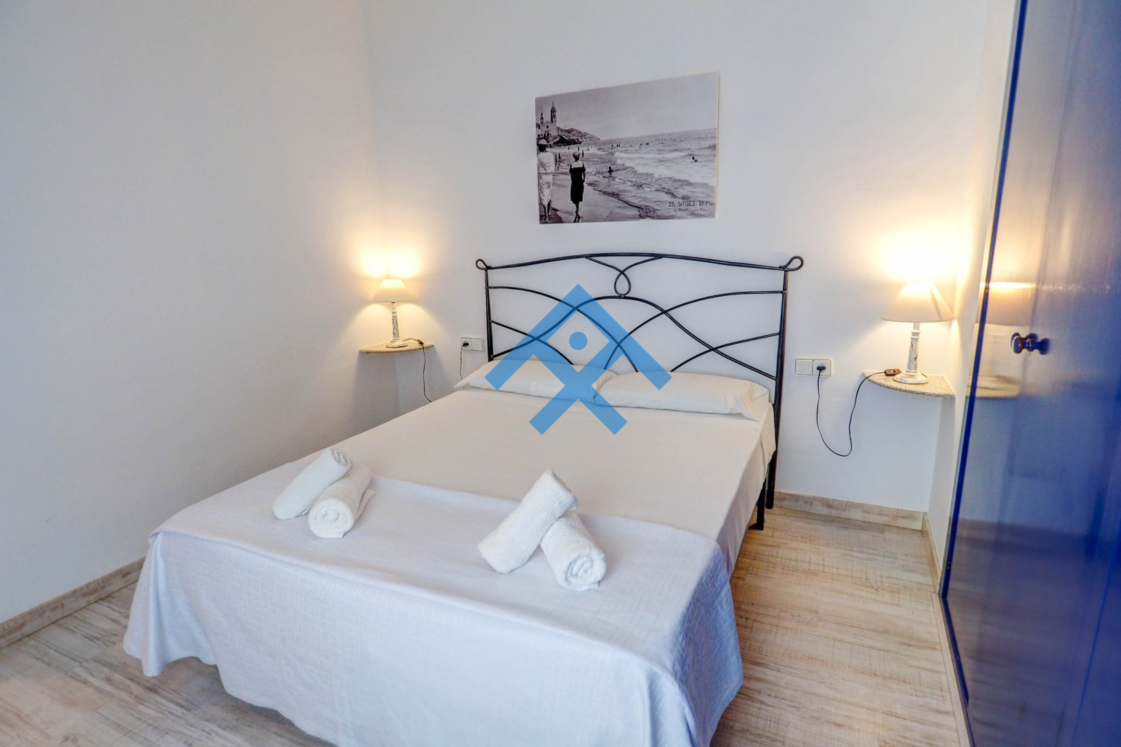 Velero Attic - 17696