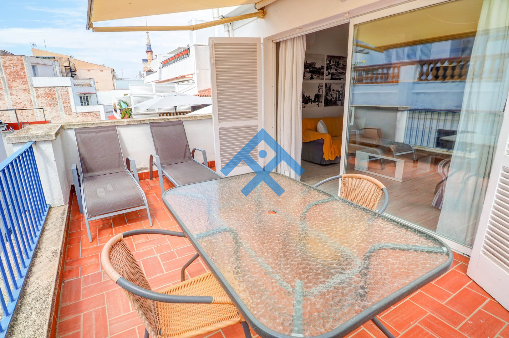Velero Attic - 17704