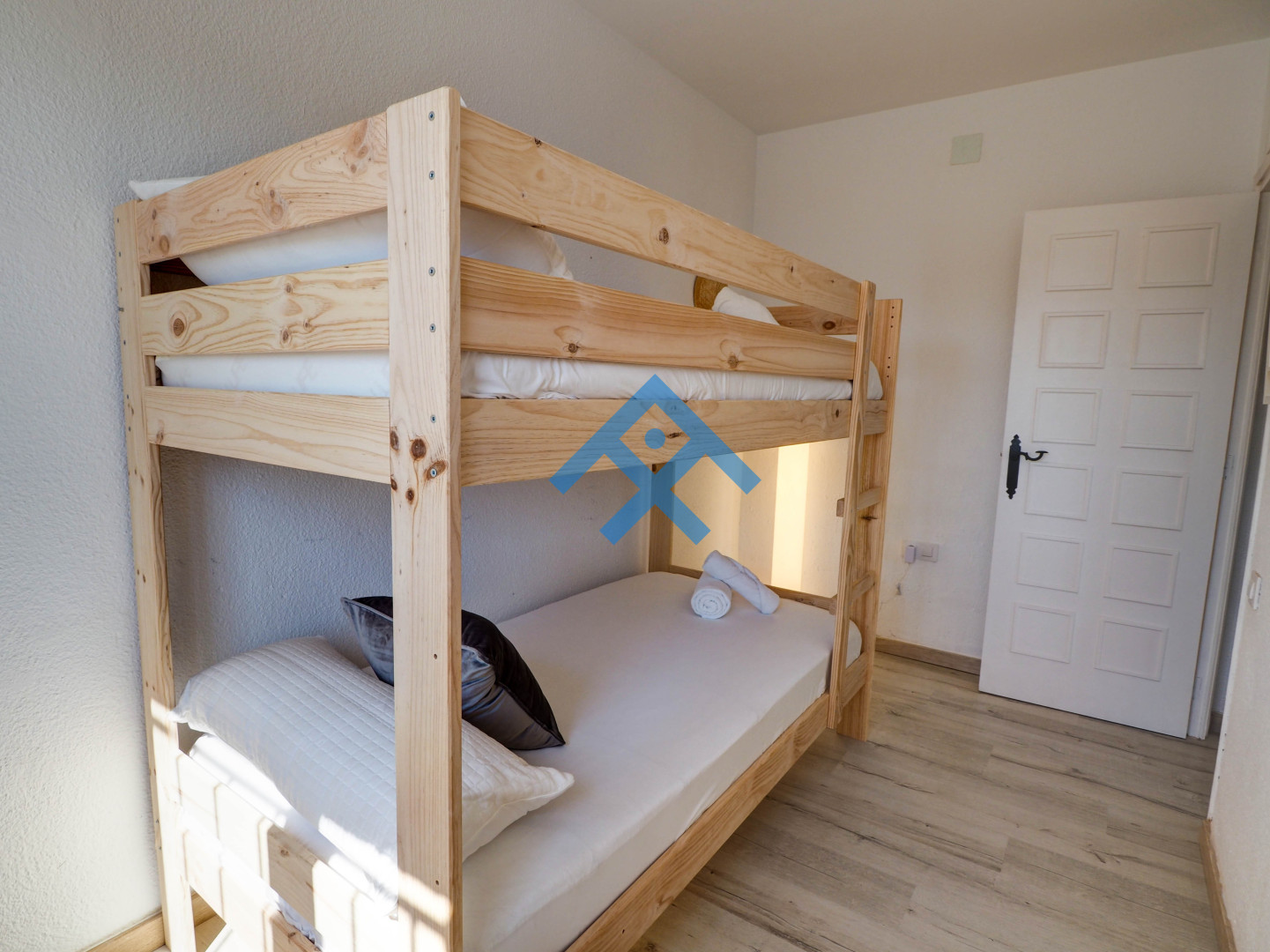 Sea Balcony Apartment - 27053