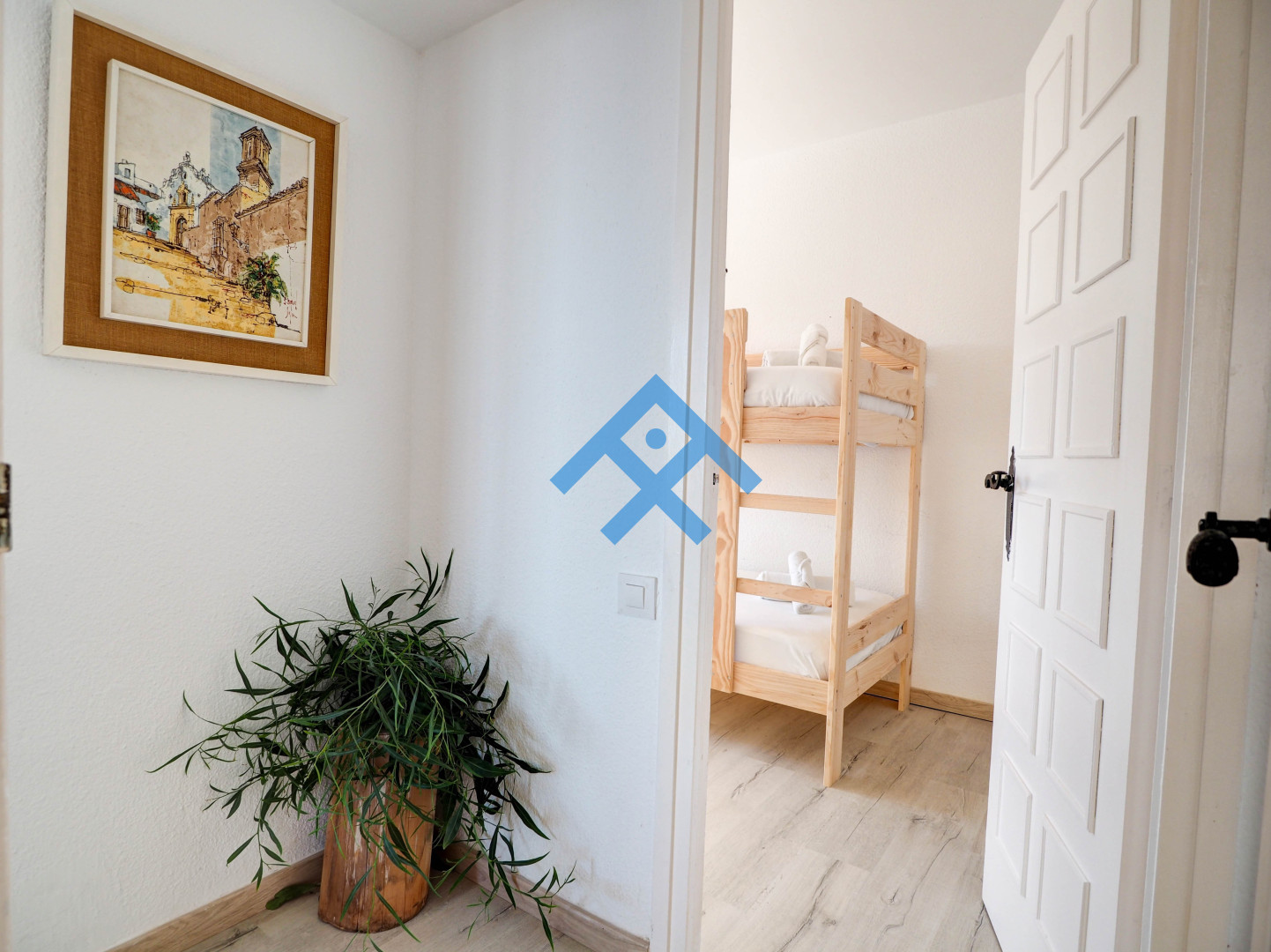 Sea Balcony Apartment - 27055