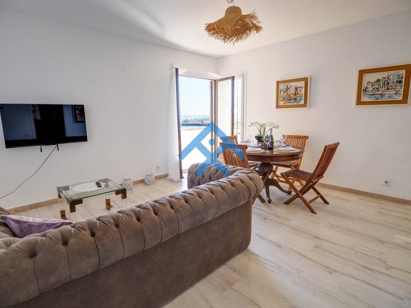 Sea Balcony Apartment - 27066