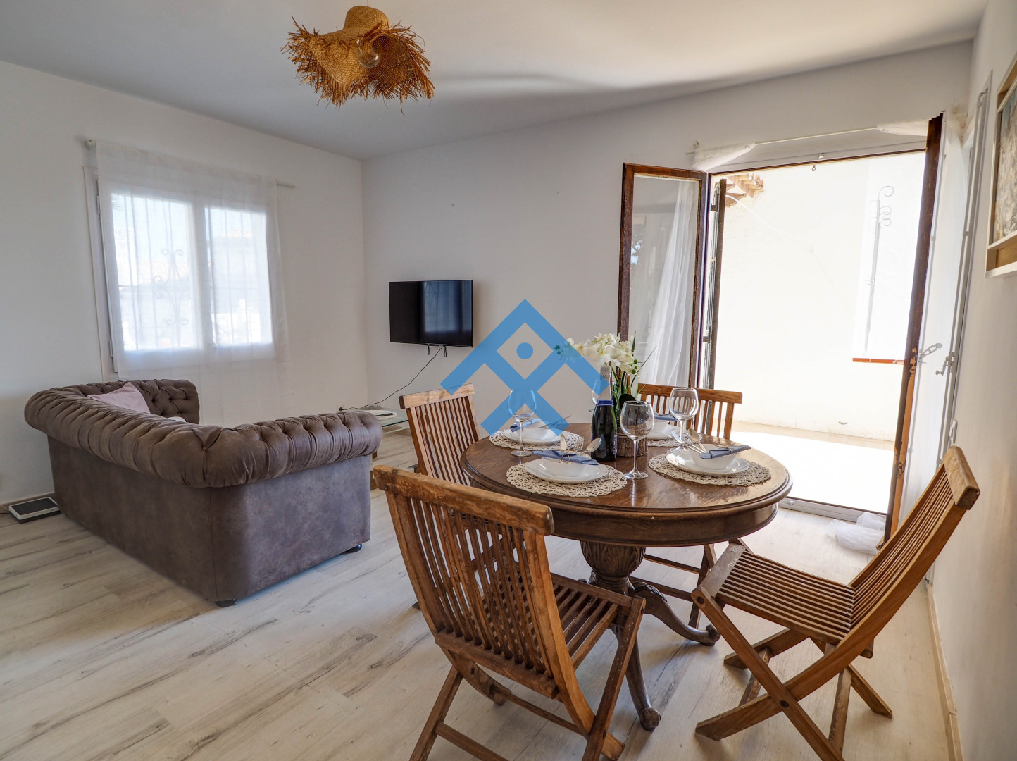 Sea Balcony Apartment - 27080