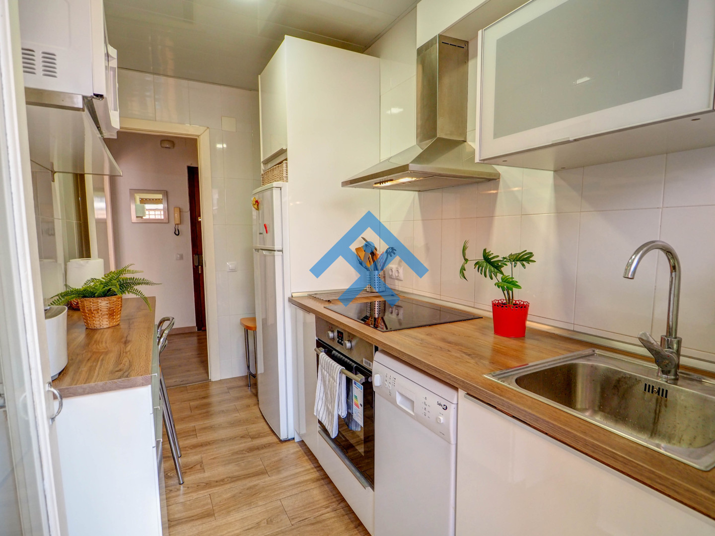 Nefertiti Terrace - 27512