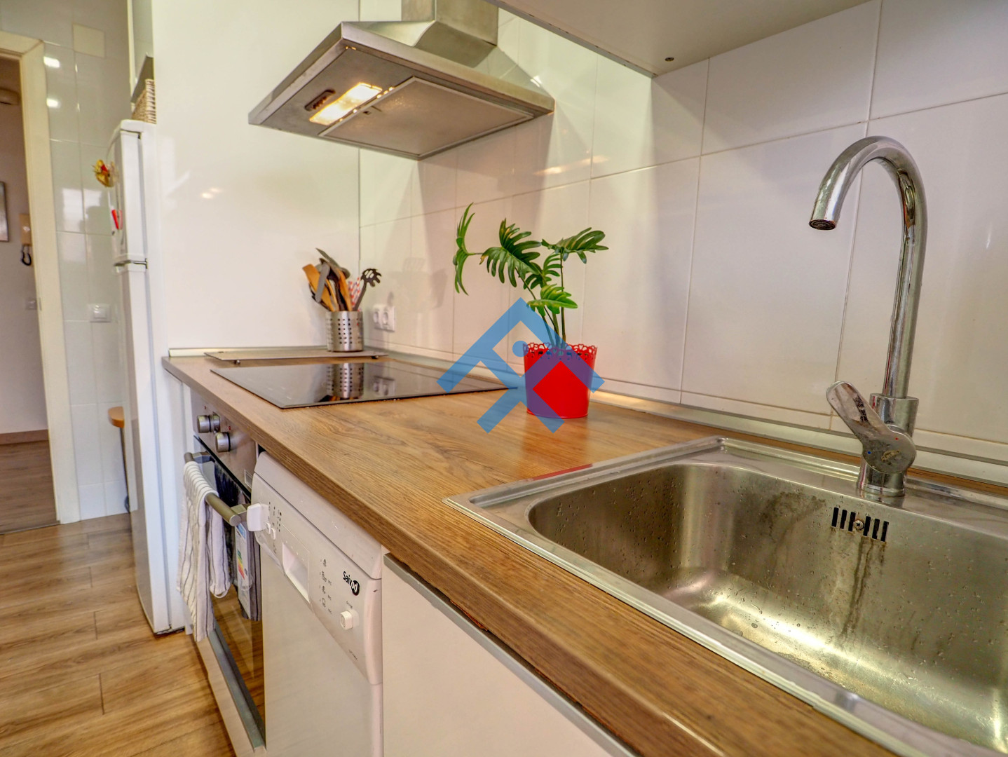 Nefertiti Terrace - 27545