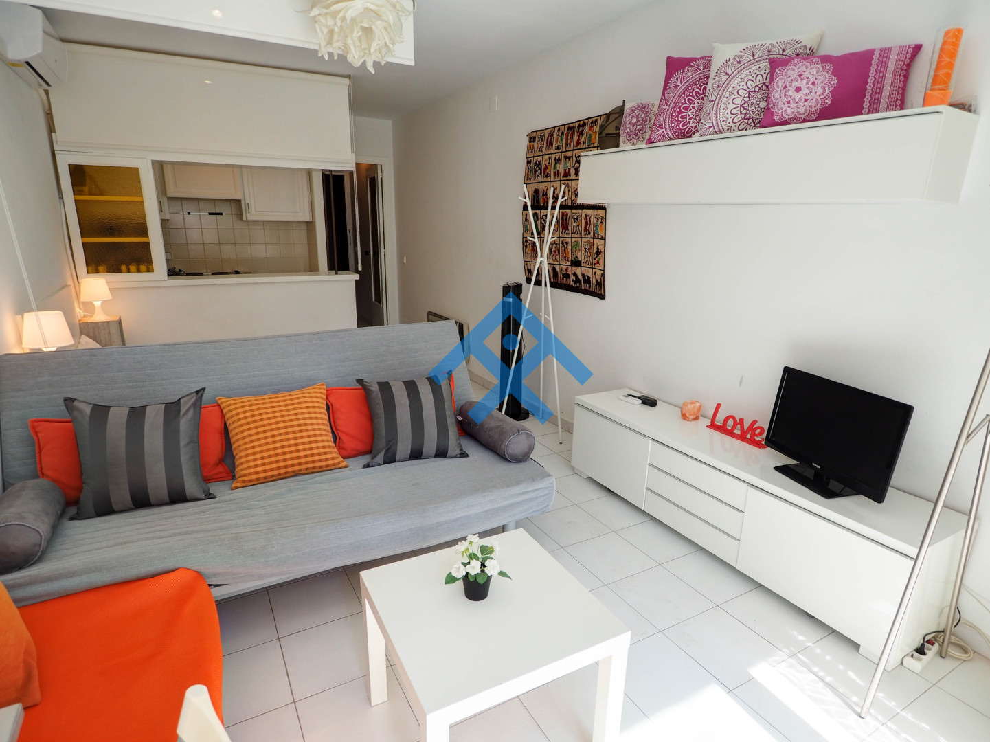 Ferdinand Apartment - 28393
