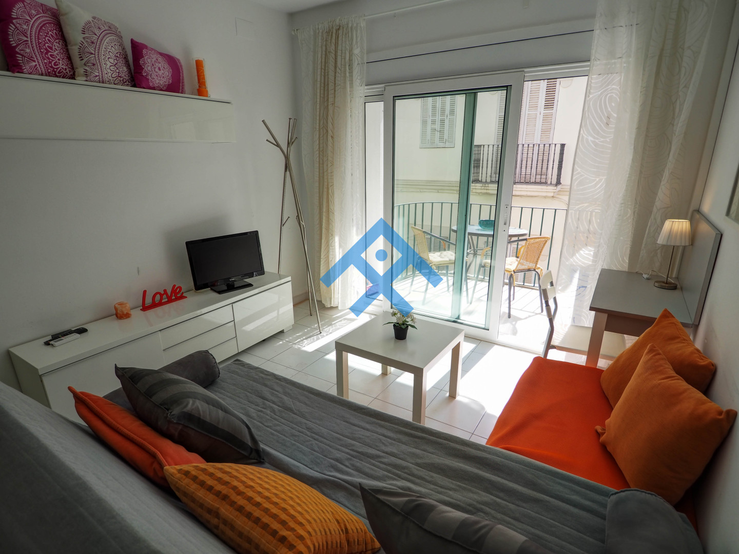 Ferdinand Apartment - 28396