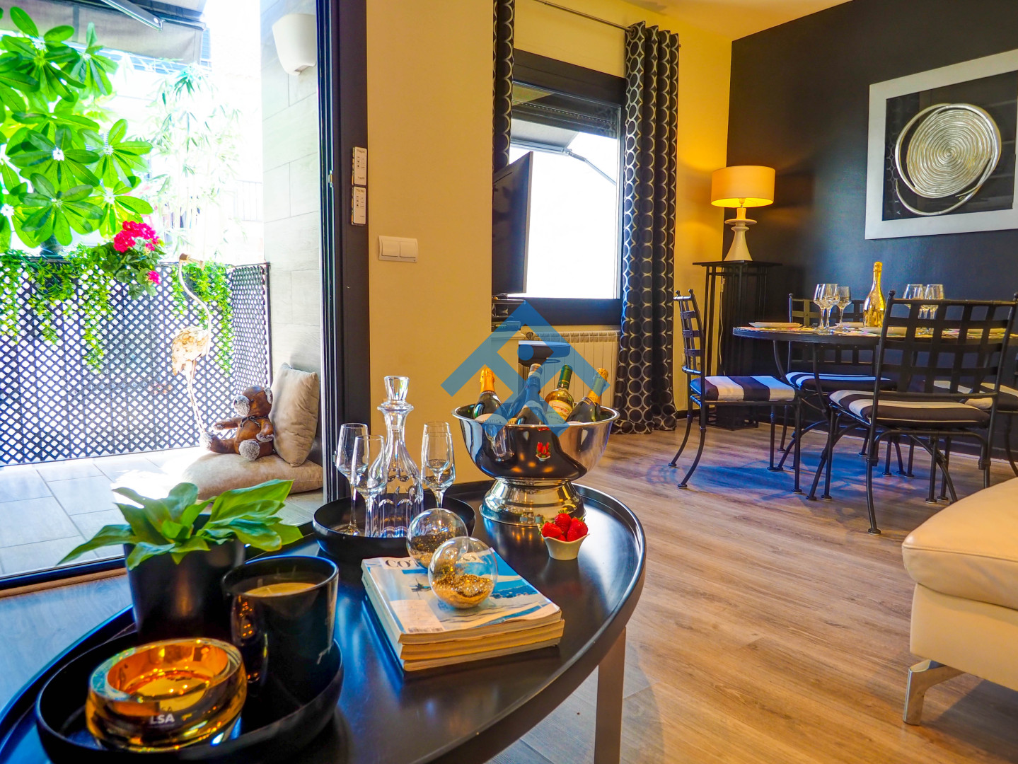 Flamingo Apartment - 28506