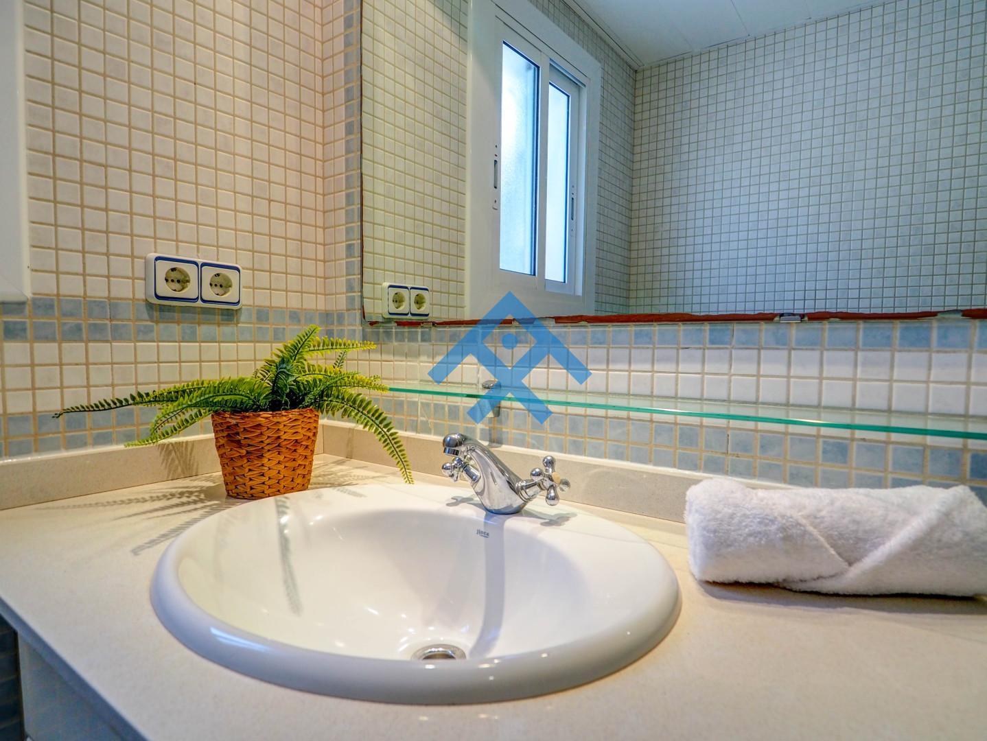 Gala Apartment - 28555