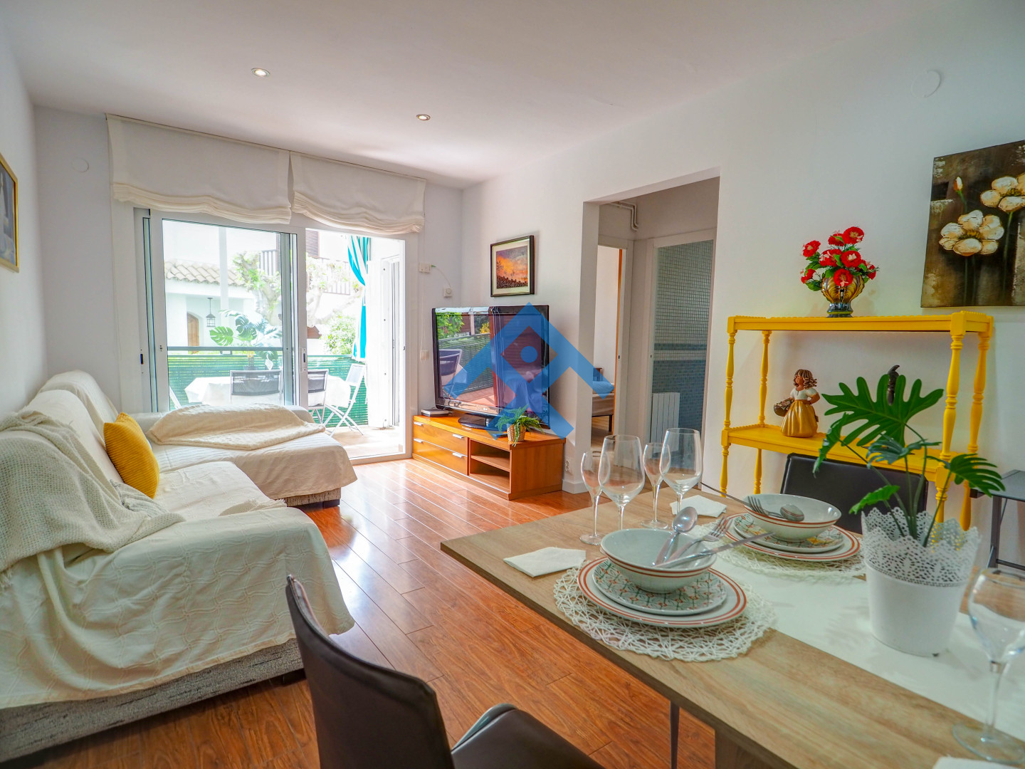 Gala Apartment - 28574