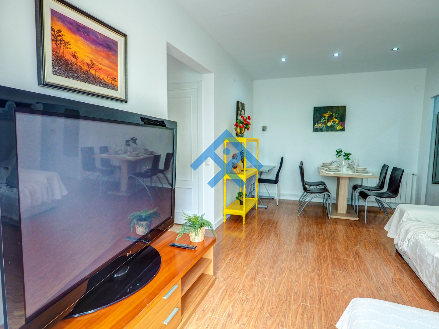 Gala Apartment - 28584