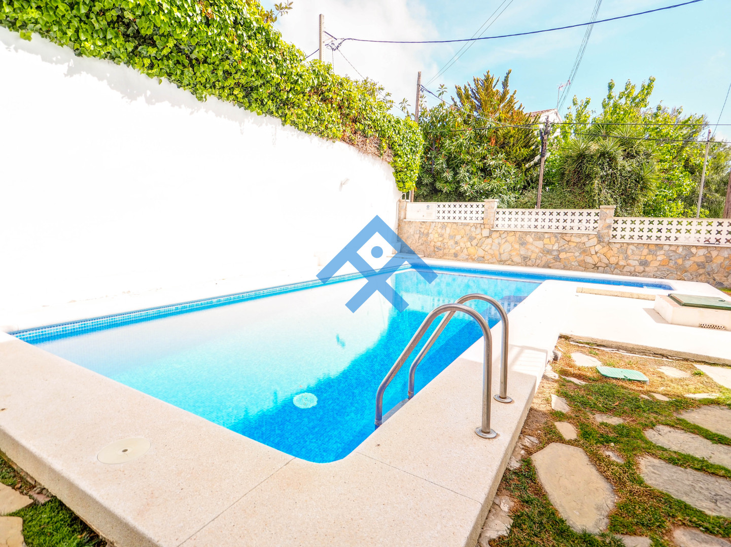 Gala Apartment - 28599
