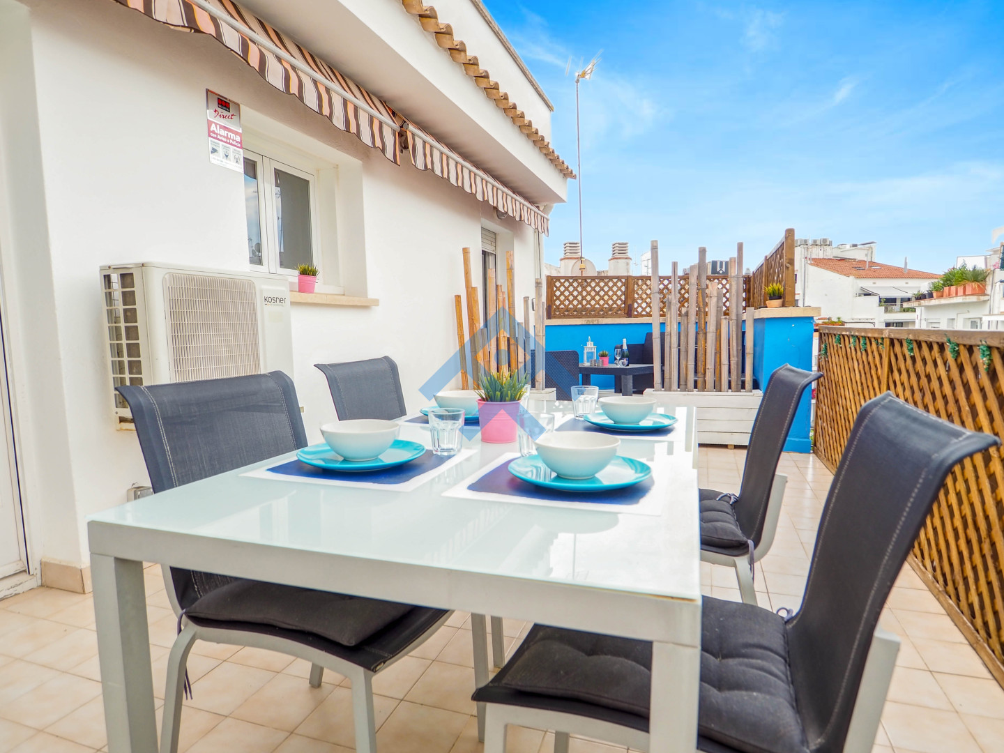 Amazing Terrace in the Center - 30179