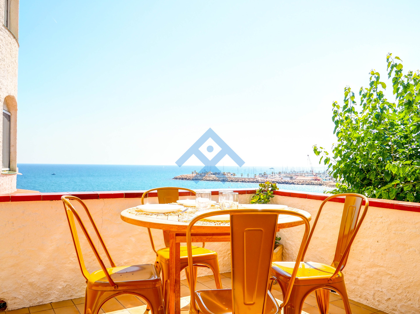 Sea Balcony Apartment - 30851