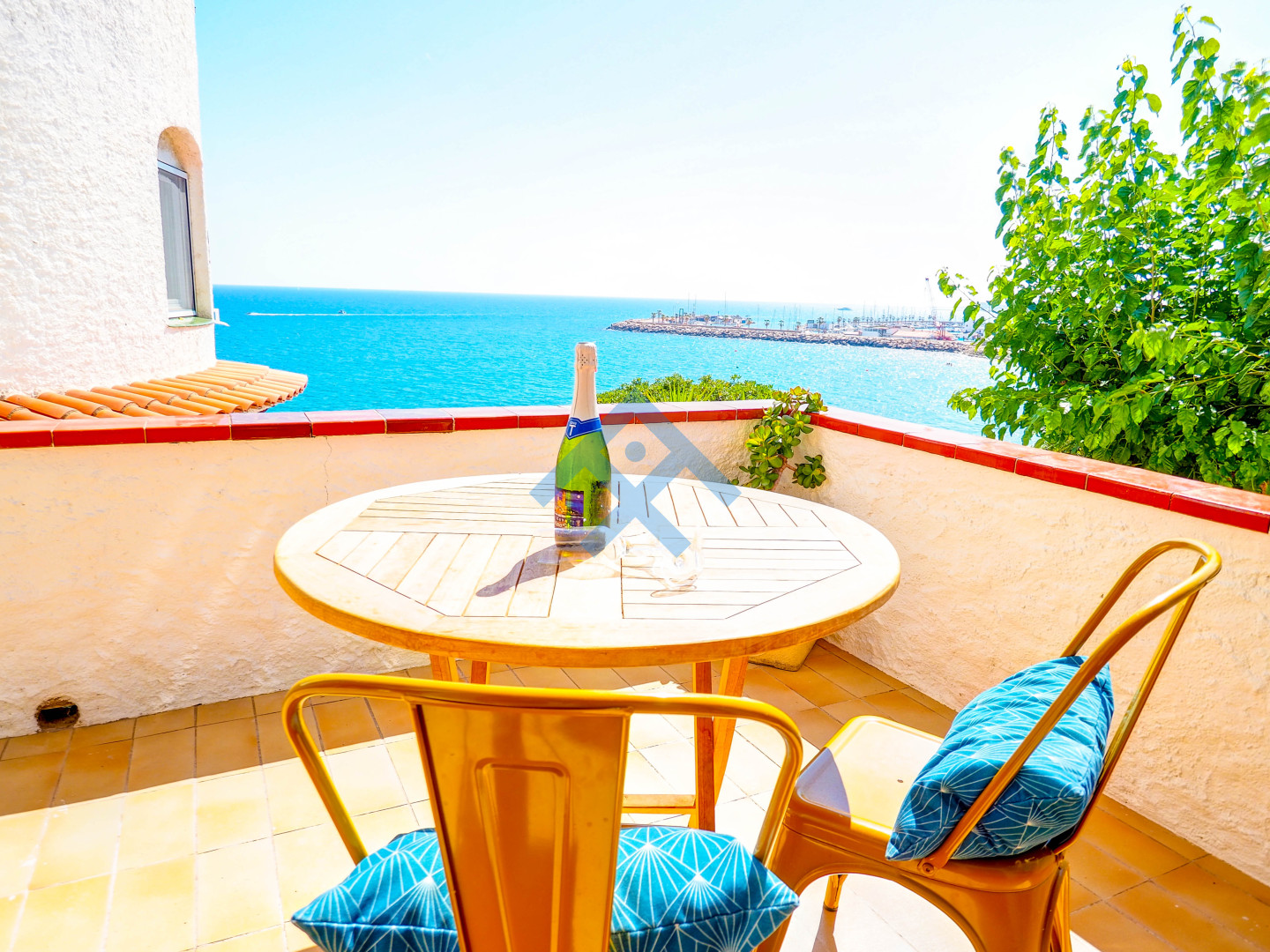 Sea Balcony Apartment - 30859