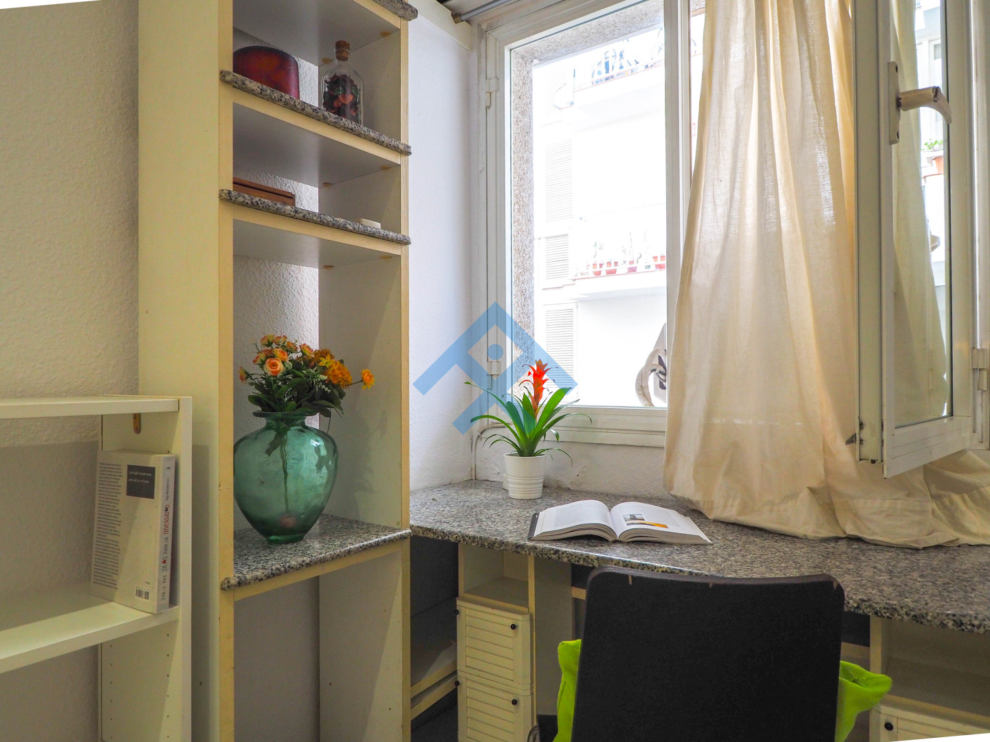 Sunflower Apartment - 31731