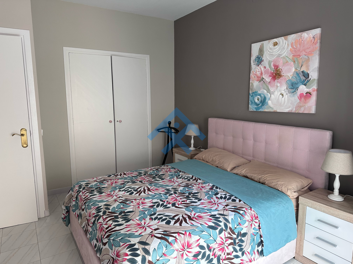 Pink Aurora Apartment - 32767