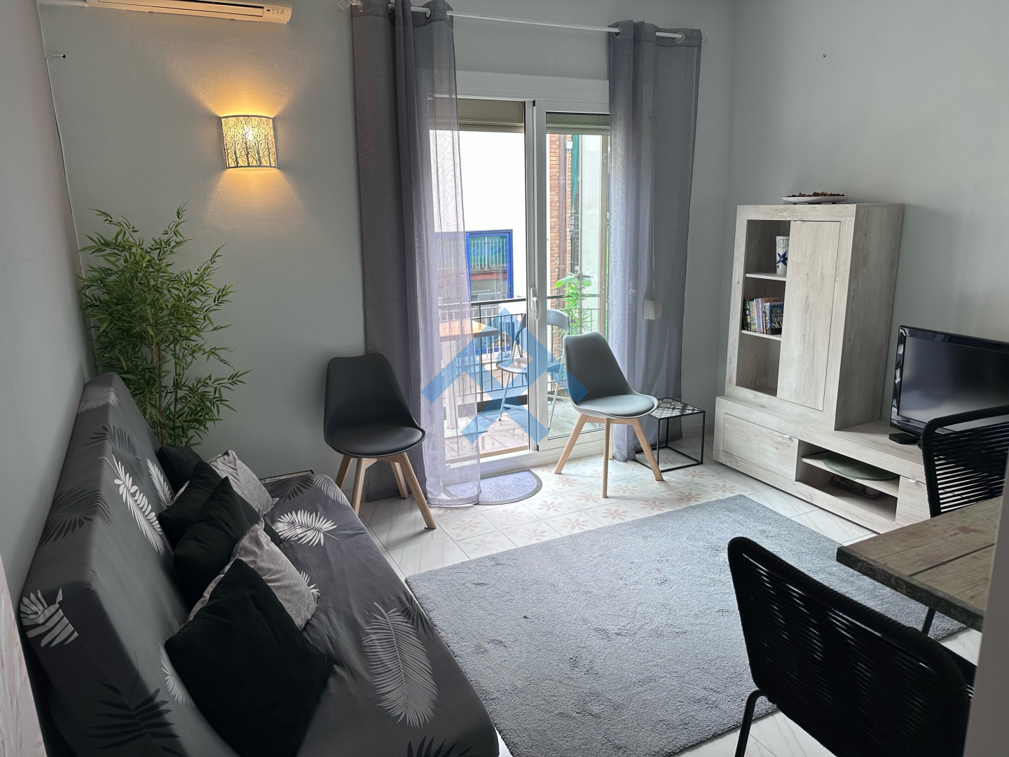 Pink Aurora Apartment - 32770