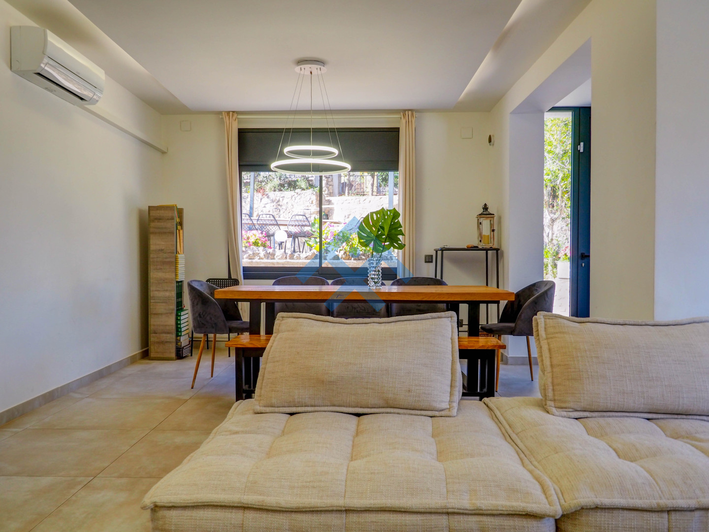 Casa Avril - 33026