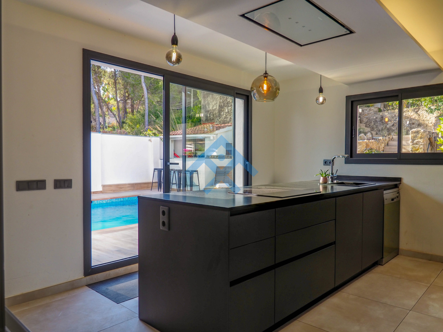 Casa Avril - 33035