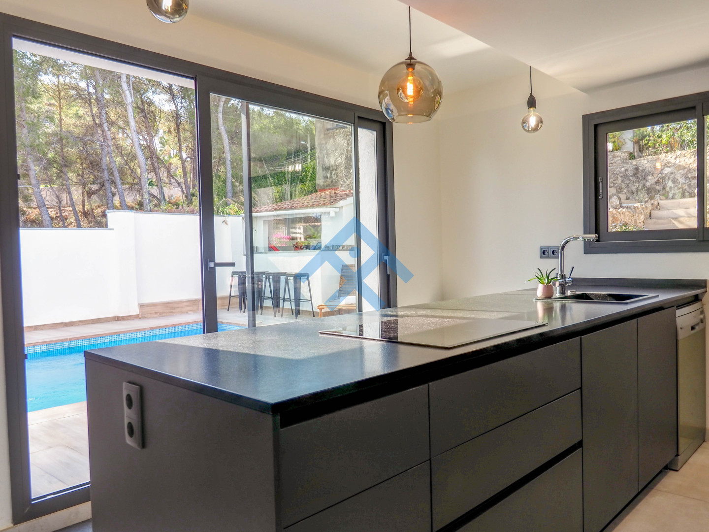 Casa Avril - 33038