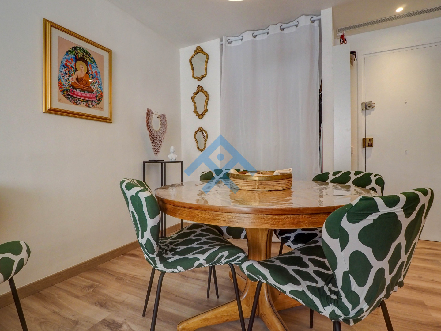 Exotic Eden apartment - 33213