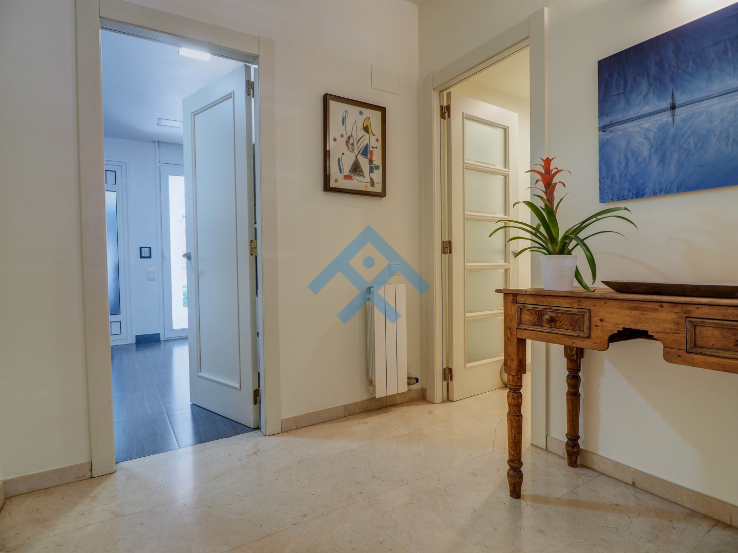 Luxury Seaview Apartment - 33933