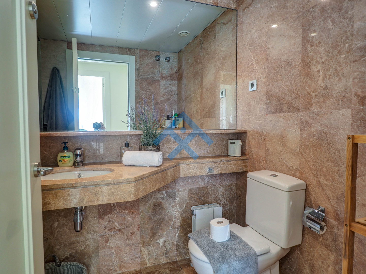 Luxury Seaview Apartment - 33944
