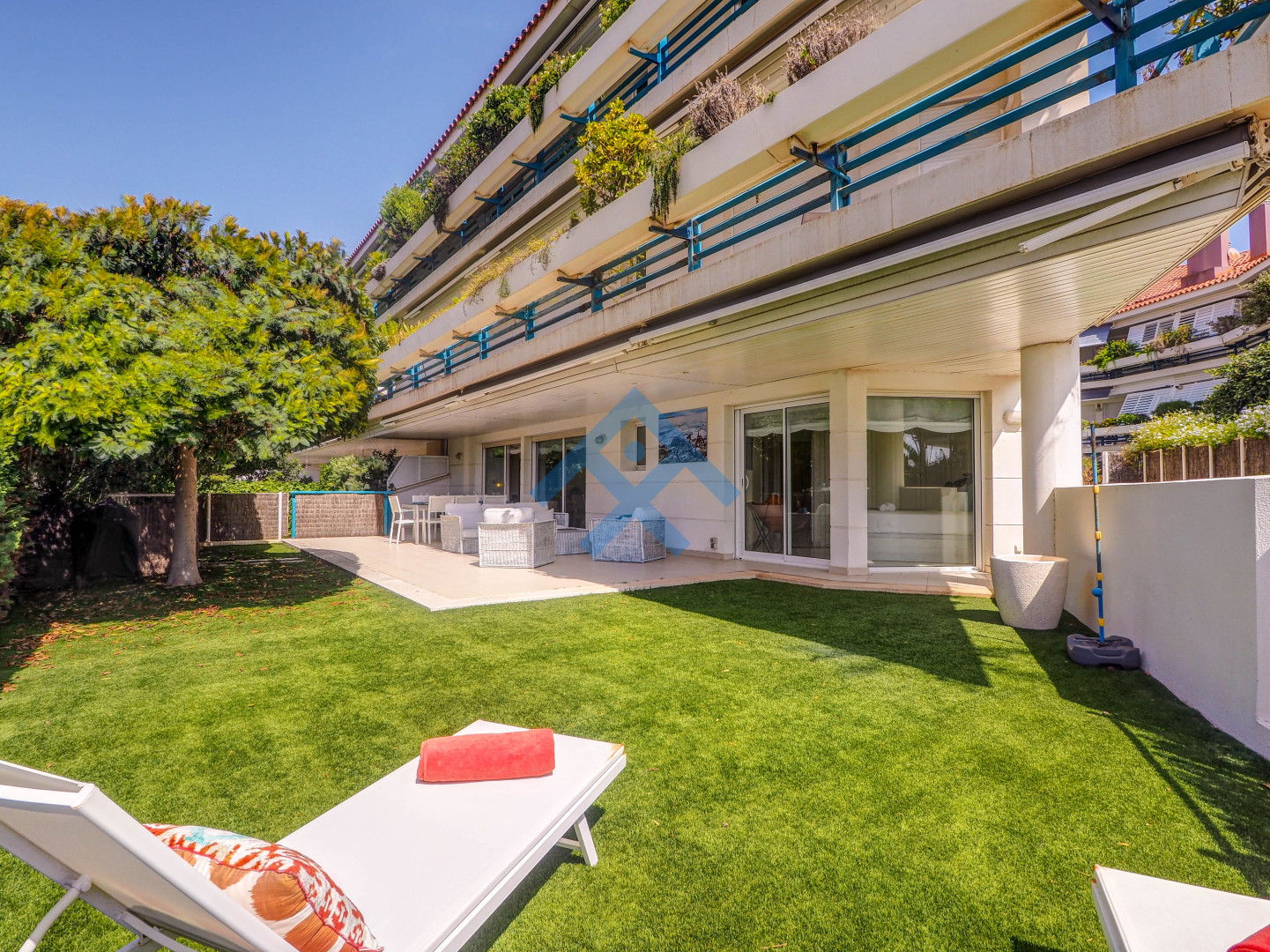 Luxury Seaview Apartment - 33967