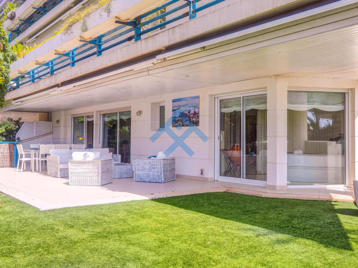 Luxury Seaview Apartment - 33969