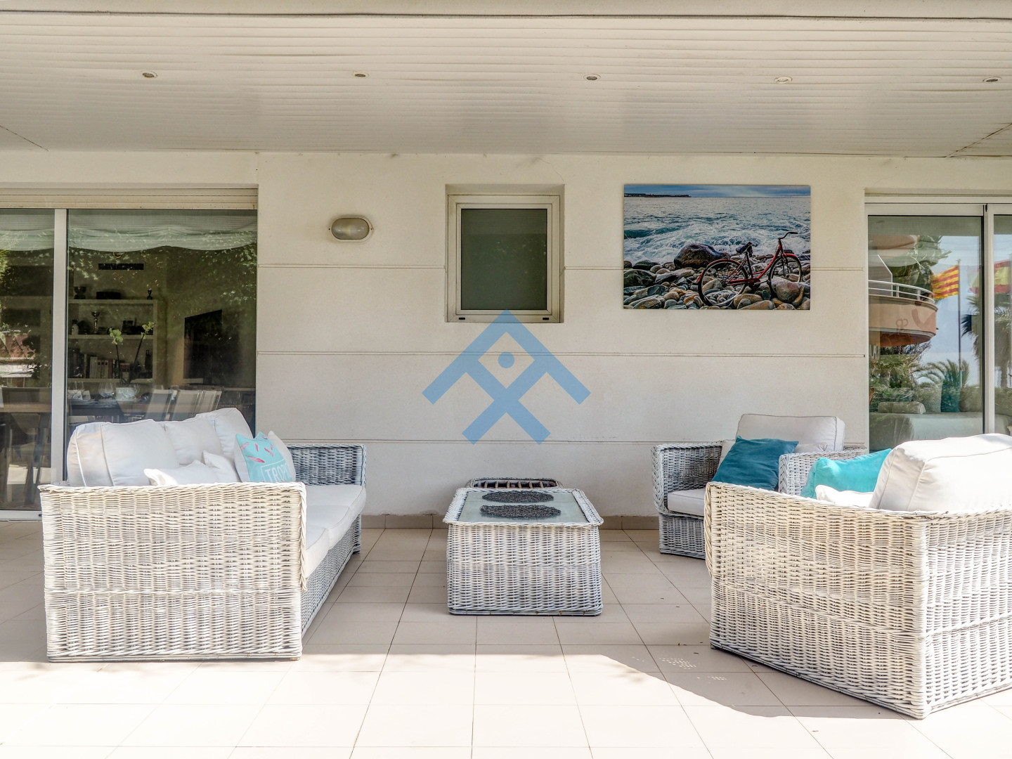 Luxury Seaview Apartment - 33974