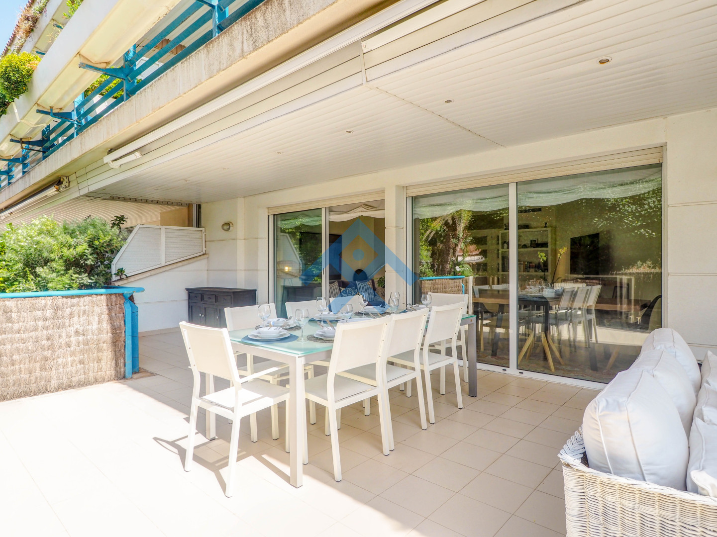 Luxury Seaview Apartment - 33975