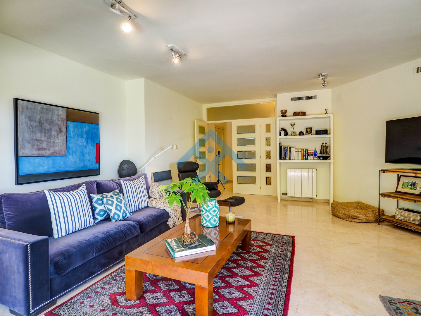 Luxury Seaview Apartment - 33985