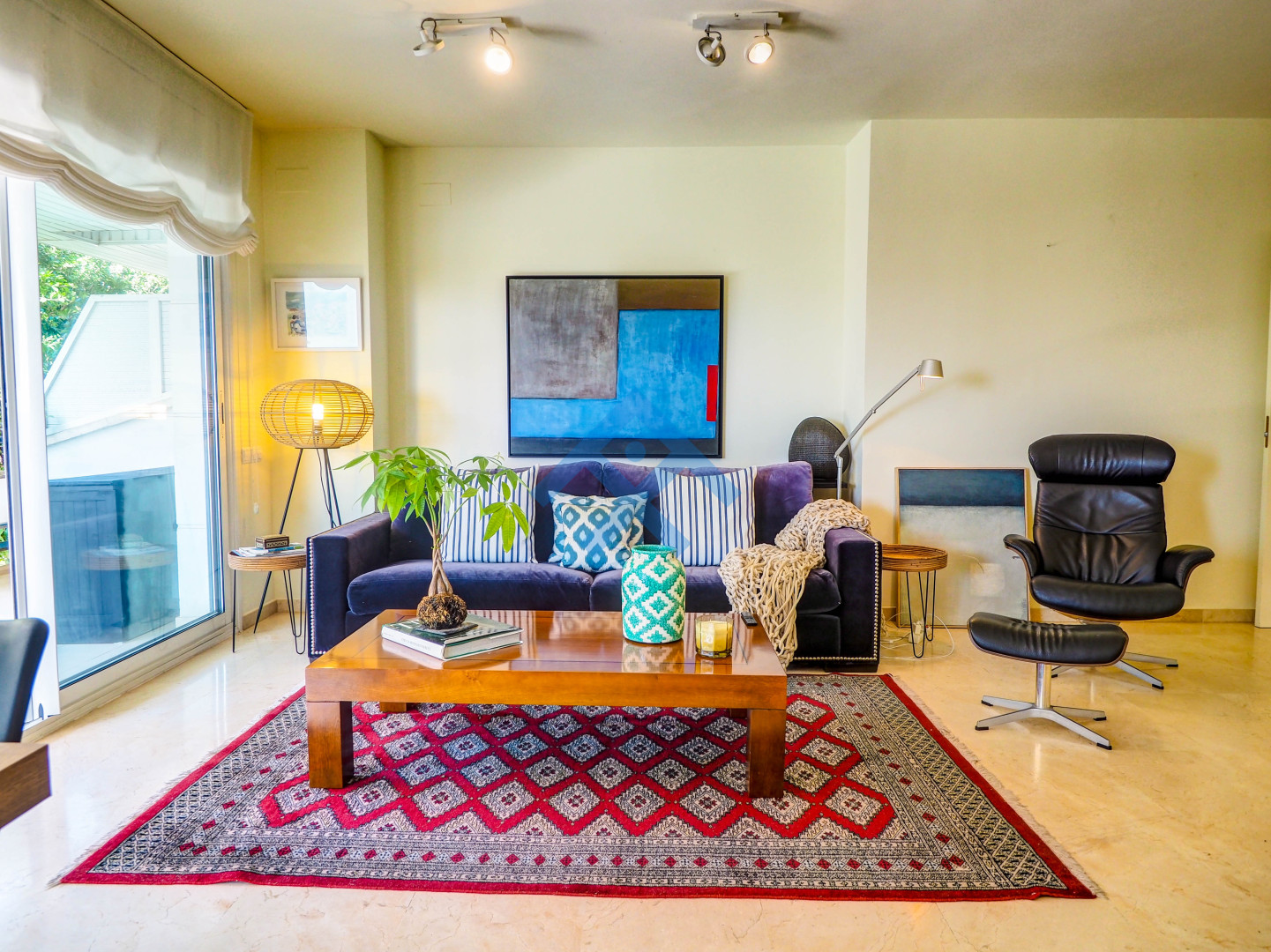 Luxury Seaview Apartment - 33995