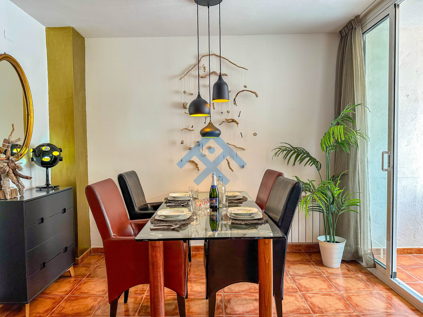 Sira House - 35372