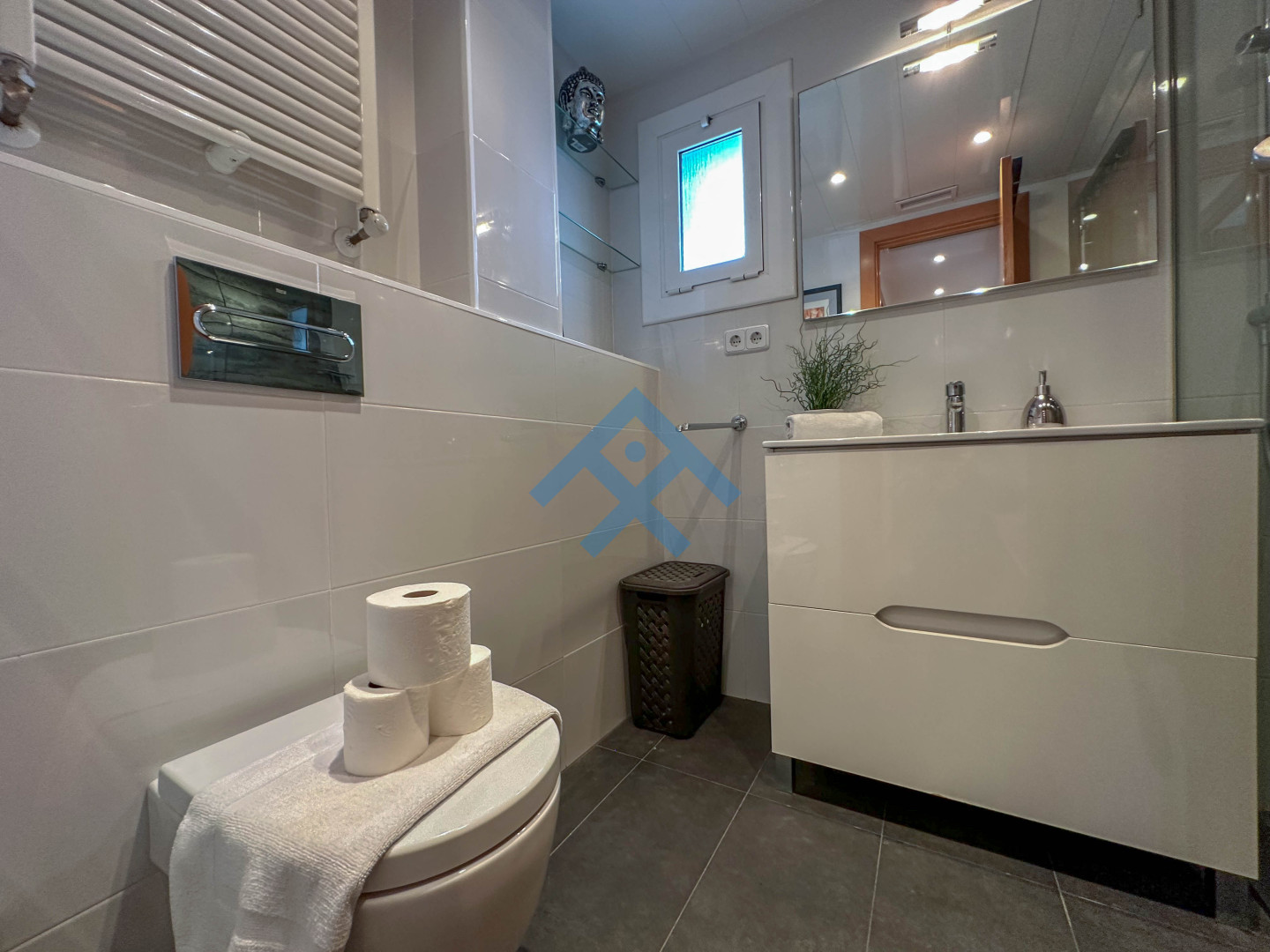 Sira House - 35415