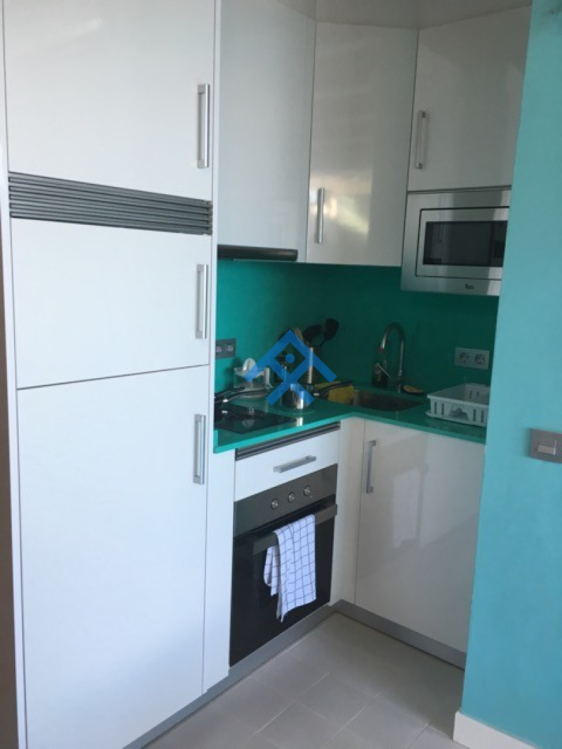 Blue sea front - 6909