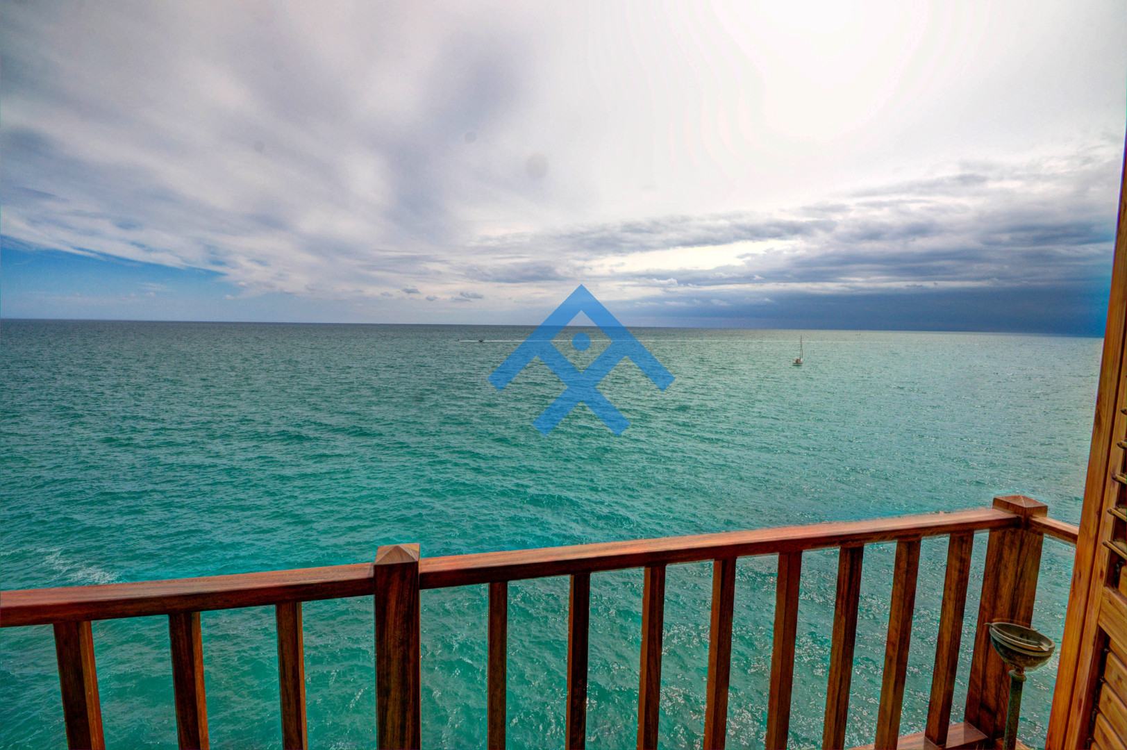 The Magic Sea Front - 7368