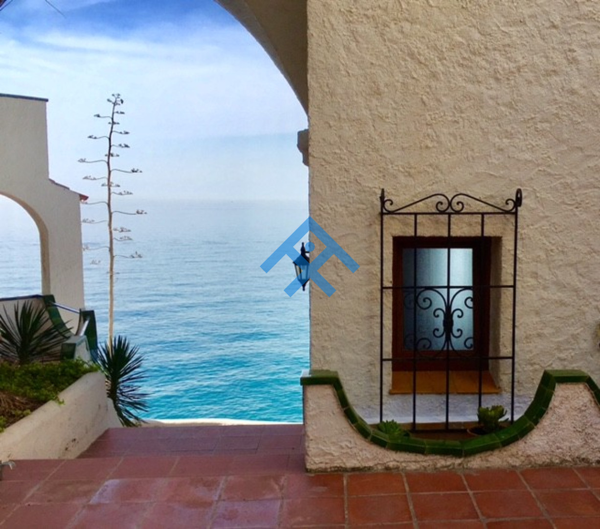 The Magic Sea Front - 7873